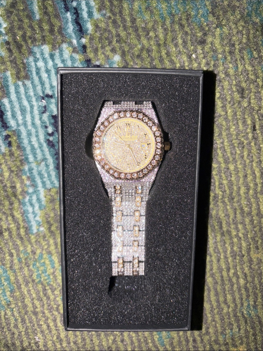 AP Men's Gold-Tone Crystal Dress Watch - Sparkling Silver Band Iced Out - Picture 5 of 11
